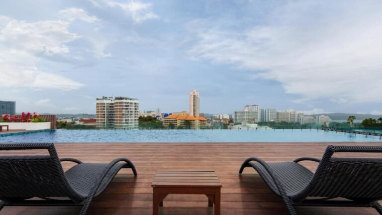 Aiyara Grand Hotel 2