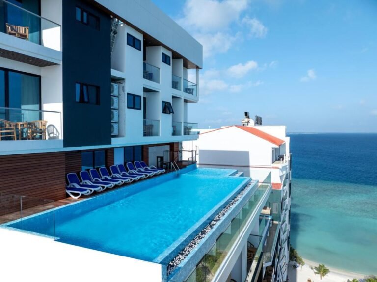 Arena Beach Hotel 3