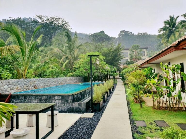 Laemsai Resort 3