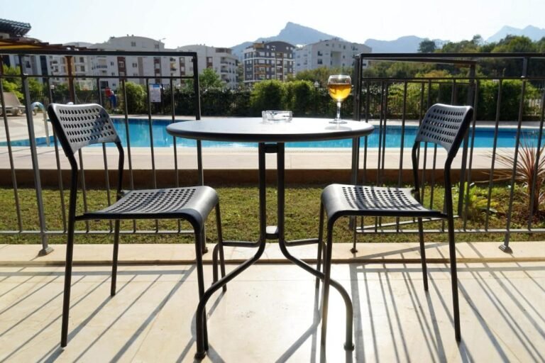 MENE SUITES 4