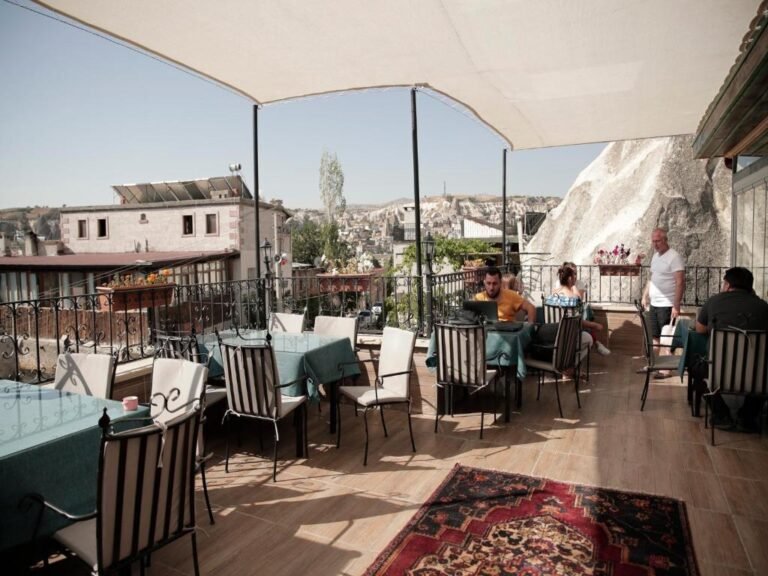 Milat Cave Hotel 3