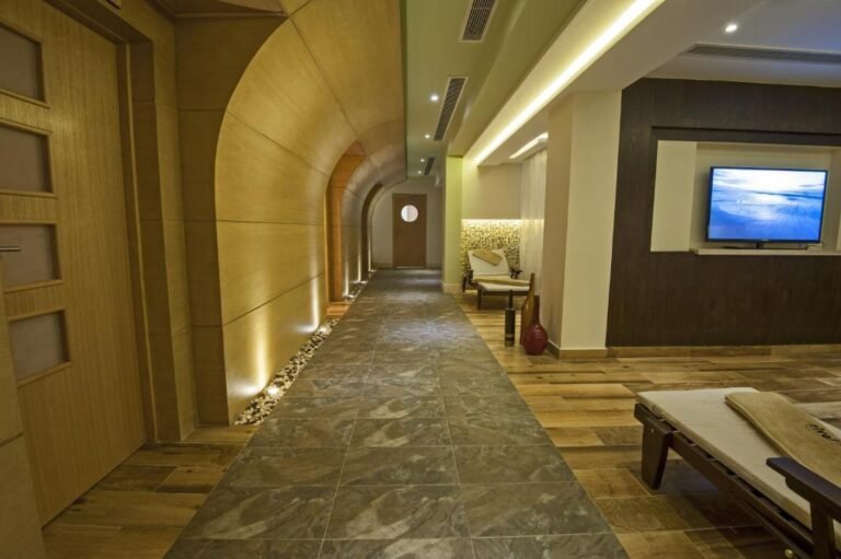 Rivoli Suites 3