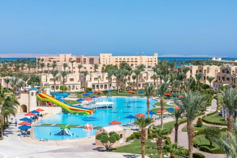 Royal Lagoons Resort & Aqua Park 1