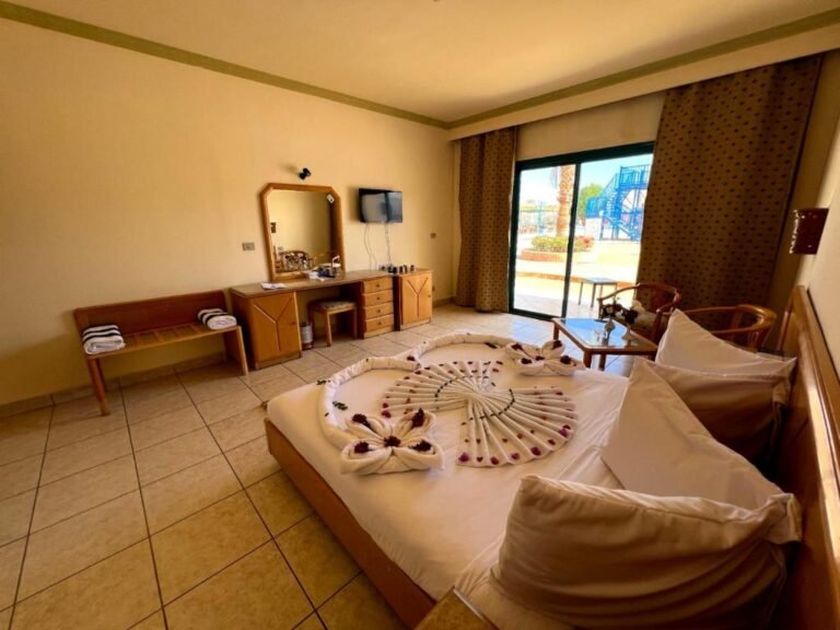 Sharm Cliff Resort 1