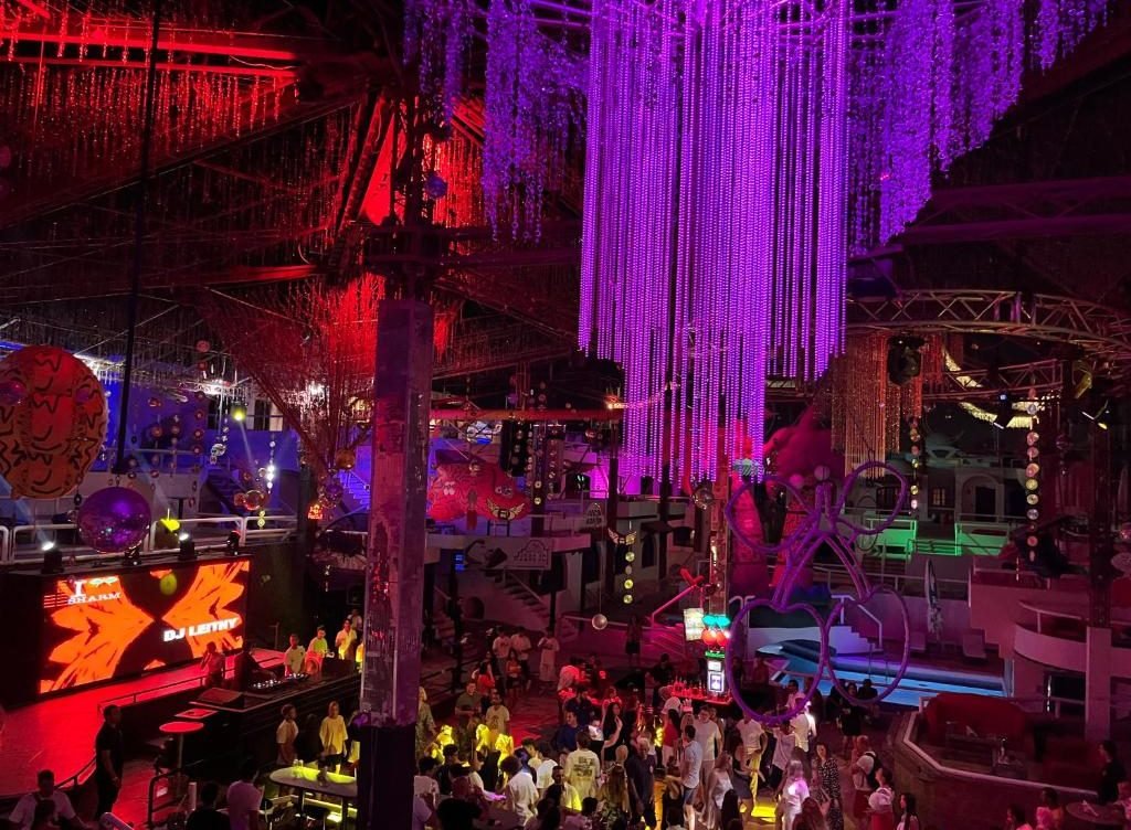 El Pacha Suites 1