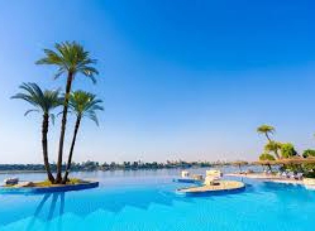 Pharaohs Hotel 4